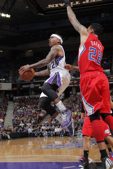 稳居领先位 稳居领先位